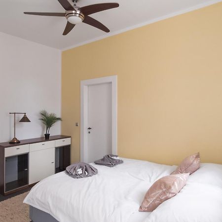 Deluxe Apartment In Old Town By Prague Days Exterior photo