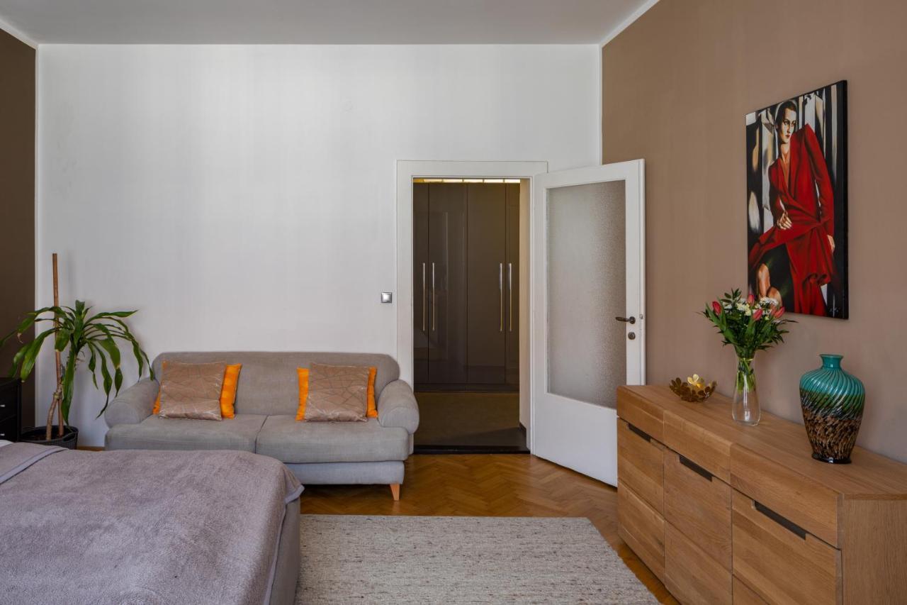 Deluxe Apartment In Old Town By Prague Days Exterior photo